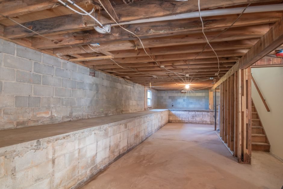 Empty, unfinished residential basement